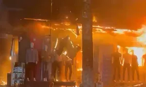 Cháy dãy ki-ốt gần Đại học Đồng Tháp